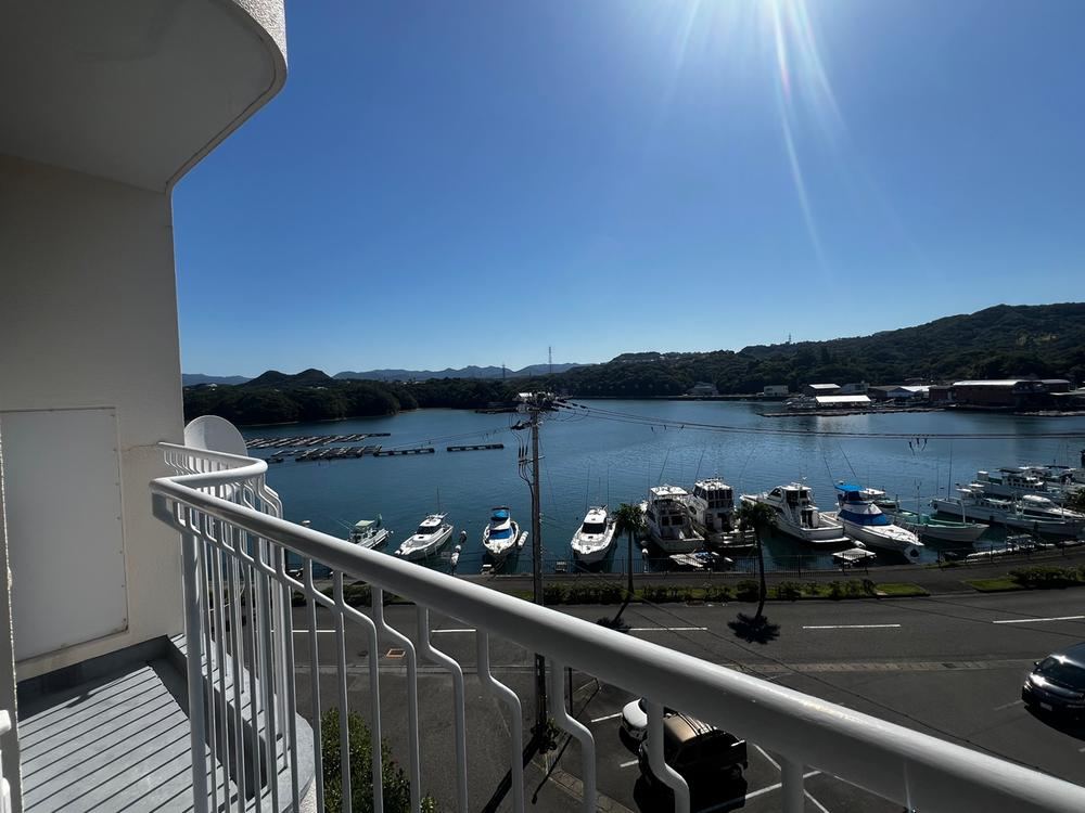 1LDK apartment in Shirahama, Nishimuro District, Wakayama - Photo 1