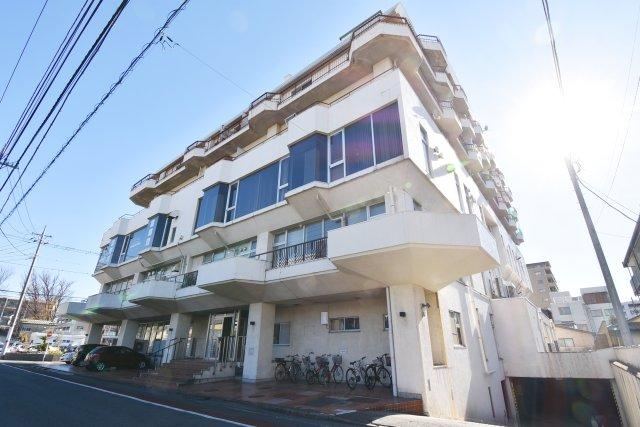 2DK apartment in Maebashi, Gunma - Photo 1