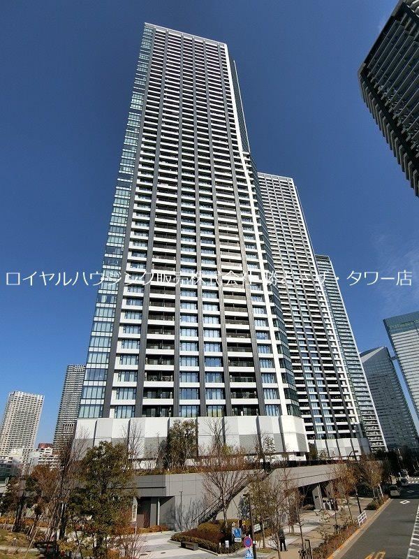 3LDK+S apartment in Chuo Ward, Tokyo - Photo 1