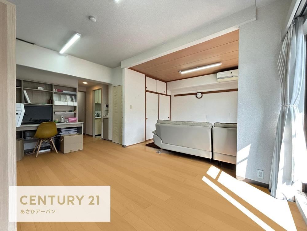 2LDK apartment in Chuo Ward, Chiba - Photo 1