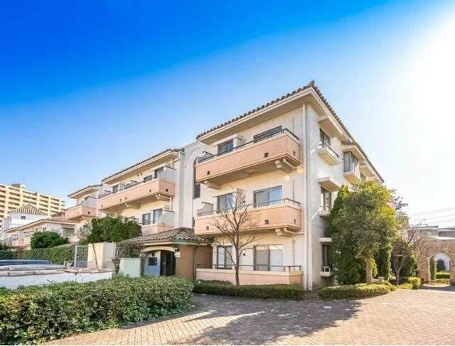3LDK apartment in Tsuzuki Ward, Yokohama, Kanagawa - Photo 1