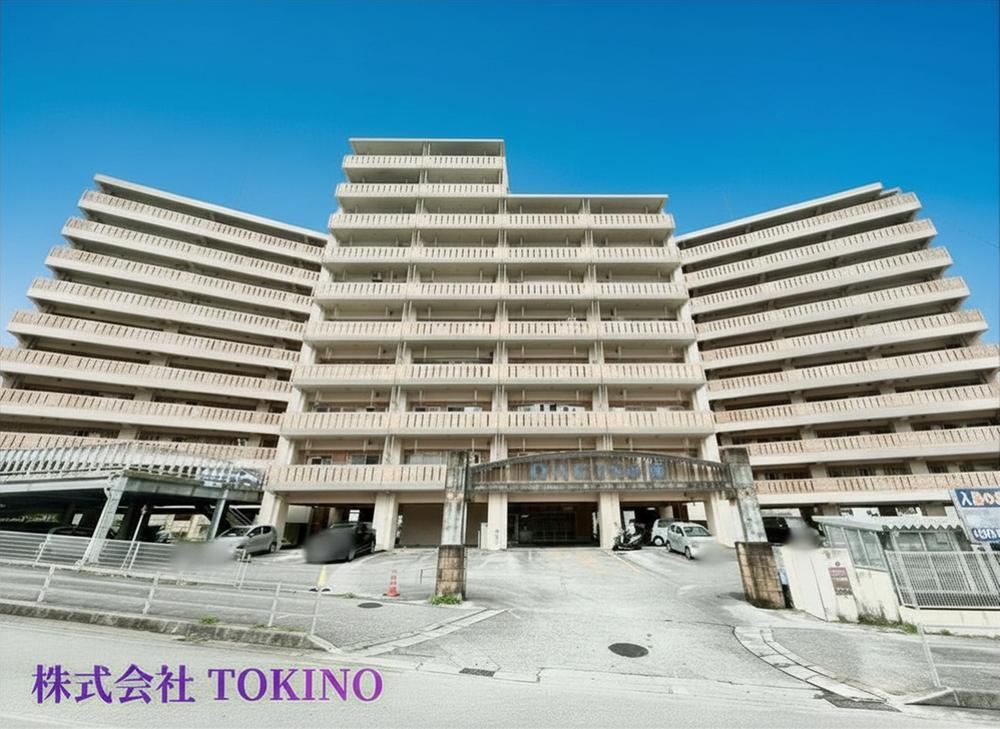 2DK apartment in Nago, Okinawa - photo 1