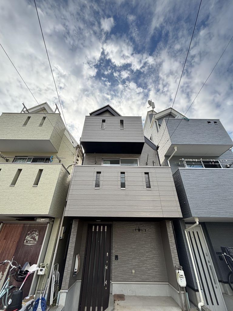 Renovated 2LDK Home in Chitose-Dai, Setagaya - Photo 1