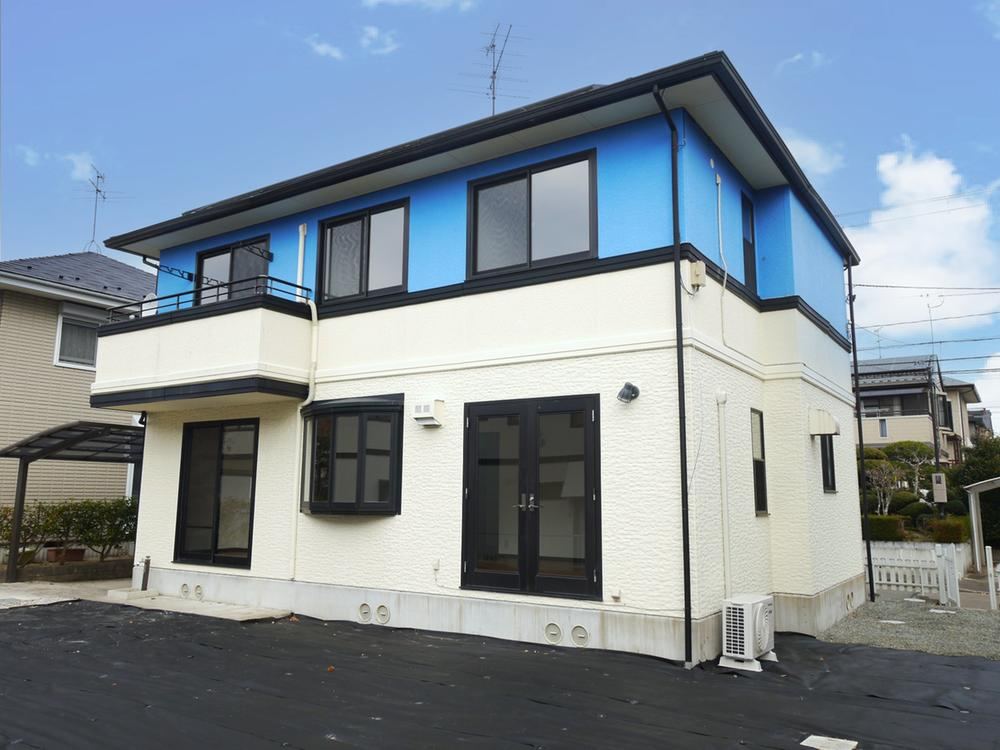 Renovated 3LDK with Spacious Lot in Hiyoshidai - Photo 1