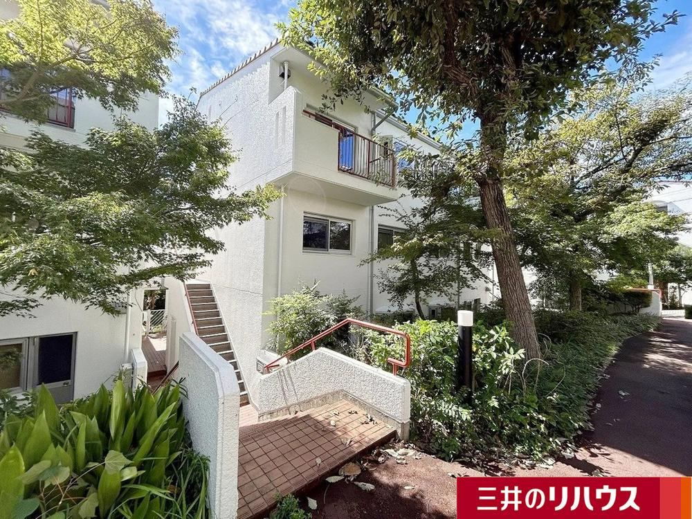 4LDK apartment in Tempaku Ward, Nagoya, Aichi - Photo 1