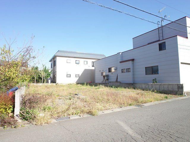 Shaped Land Near Matsumoto-dai Danchi, Aomori - Photo 1
