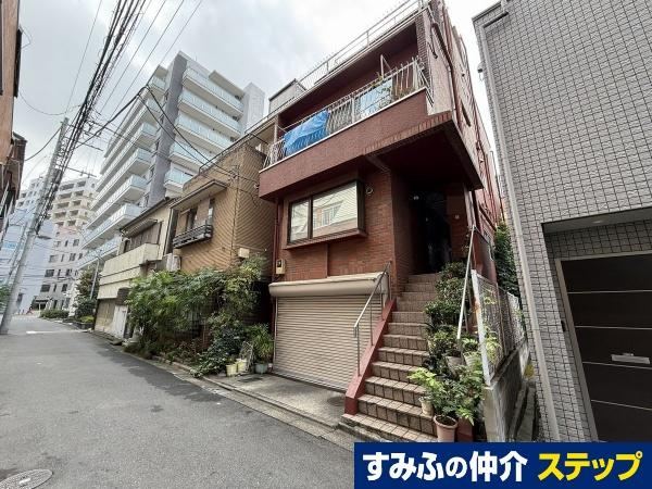Spacious 4LDK Home in Bunkyo Yushima - Photo 1
