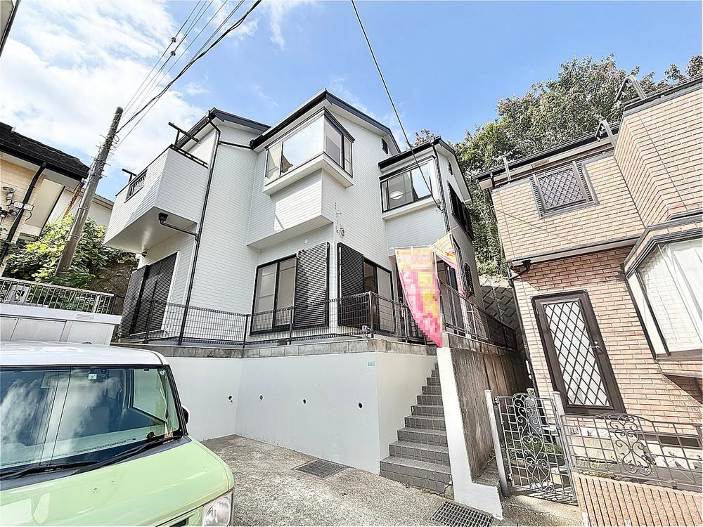Fully Renovated 3LDK House in Ebina - Photo 1