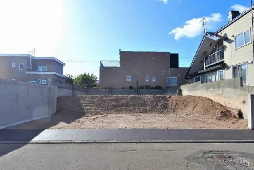 231 m² land in Minami Ward, Sapporo, Hokkaido - Photo 1