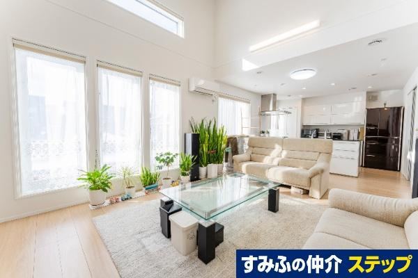 Spacious 4LDK Home in Eniwa - Photo 1