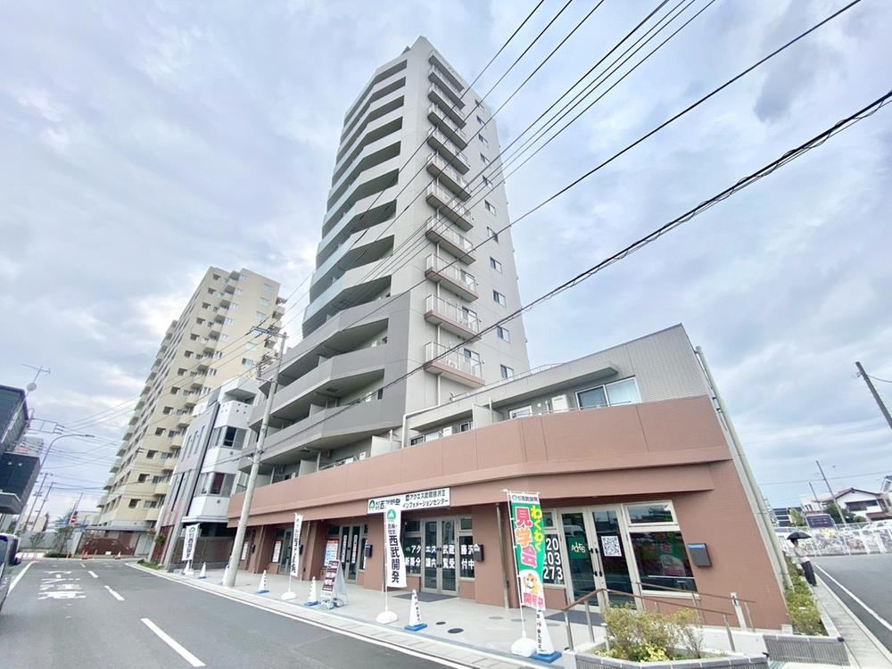 Bright 3LDK Apartment in Iruma - Photo 1