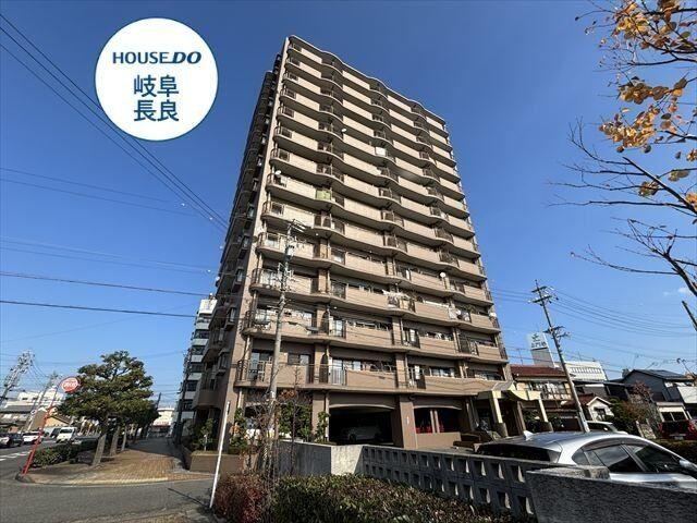 3LDK apartment in Gifu, Gifu - Photo 1