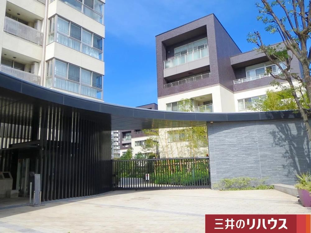 2LDK apartment in Setagaya Ward, Tokyo - Photo 1