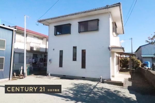 Renovated 4DK House in Fukuroi - Photo 1