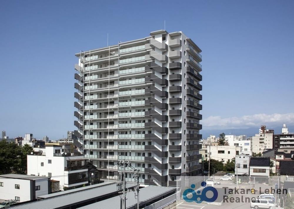 3LDK apartment in Toyama, Toyama - Photo 1