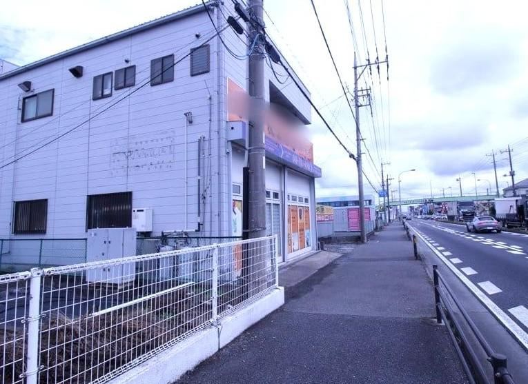 Commercial Building for Rent in Suehiro, Okegawa - Photo 1