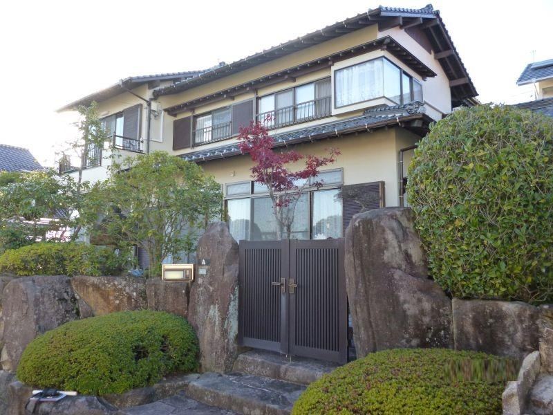 Bright 5LDK House on Southeast Corner Lot - Photo 1