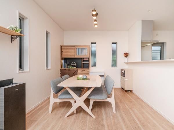 Modern 3LDK+S Detached House in Takizaki - Photo 1