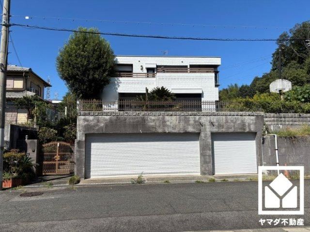 Family-Friendly 5LDK Home with Garden in Otsu - Photo 1