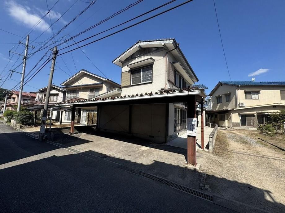 4LDK house in Onomichi, Hiroshima - Photo 1