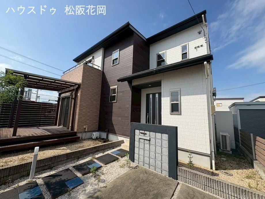 Modern 2LDK House with Carport in Matsusaka - Photo 1