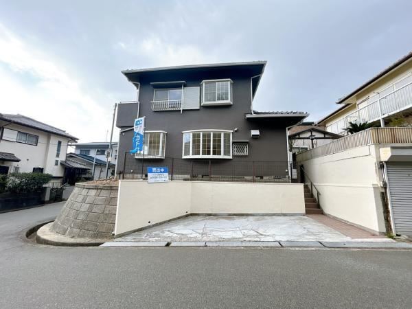 Renovated 4LDK Home in Suma, Kobe - Photo 1