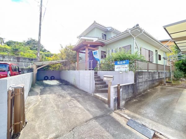 Spacious 5LDK Home with Garden in Omuta - Photo 1