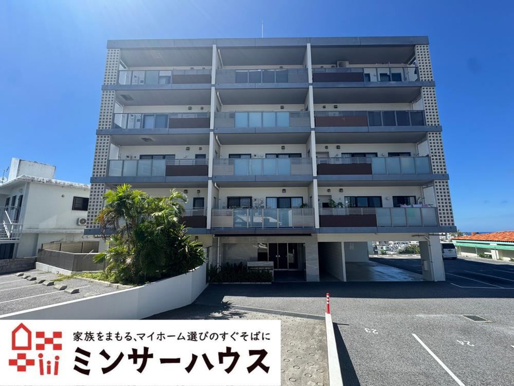 2LDK apartment in Ginowan, Okinawa - Photo 1