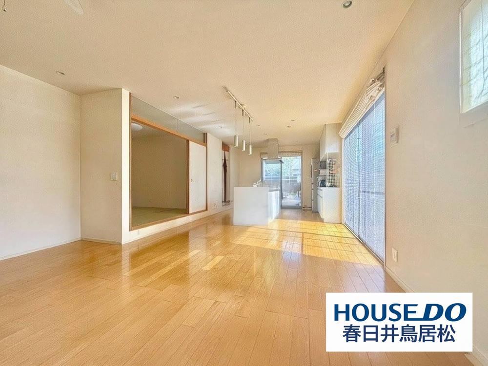 Stylish 4LDK House with Solar Power in Takamori - Photo 1
