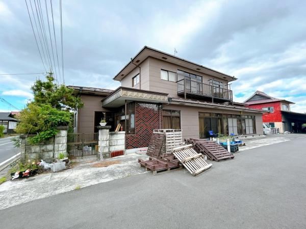 Spacious 6DK Home with Potential for Multi-Generational Living - Photo 1