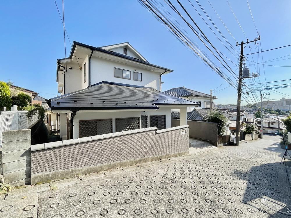 Spacious 4LDK House with Great Amenities in Kamishirane - Photo 1