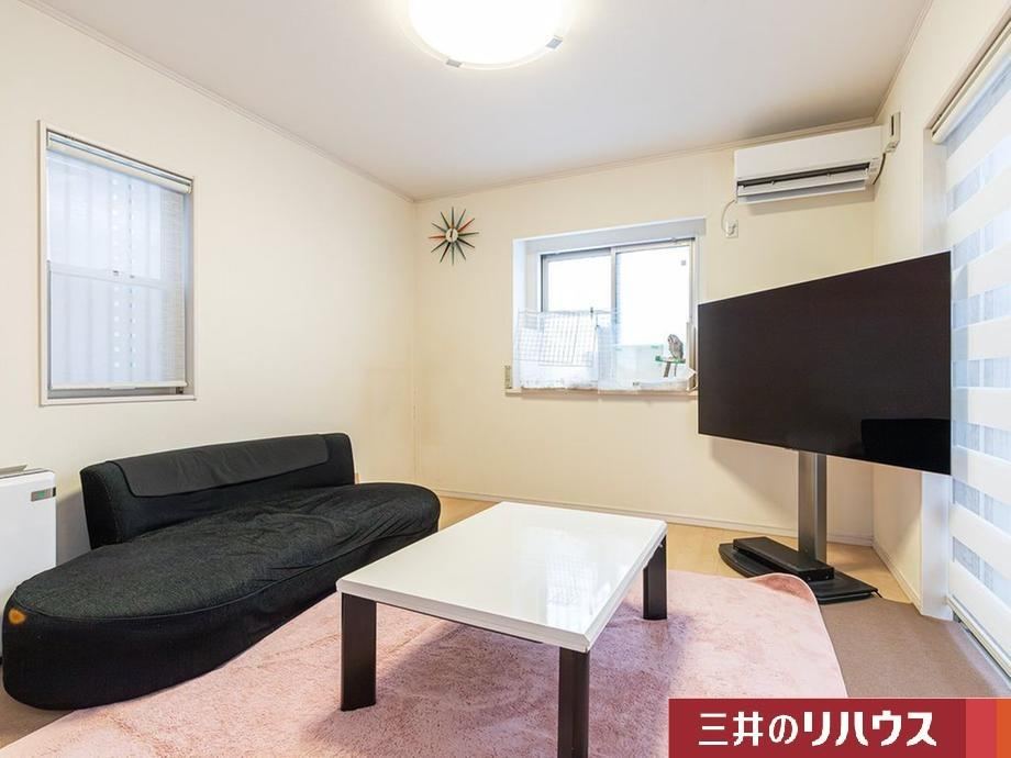Charming 3LDK Home Near Nishitakashimadai Station - Photo 1