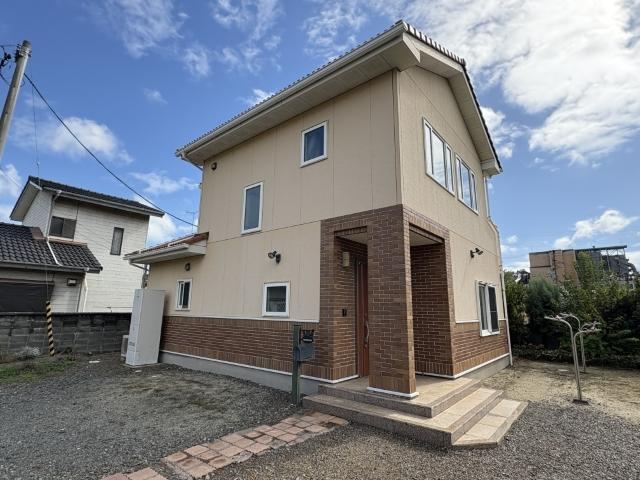 Charming 3LDK+S House in Onahama - Photo 1