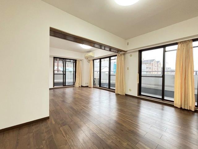 1LDK apartment in Higashinada Ward, Kobe, Hyogo - Photo 1