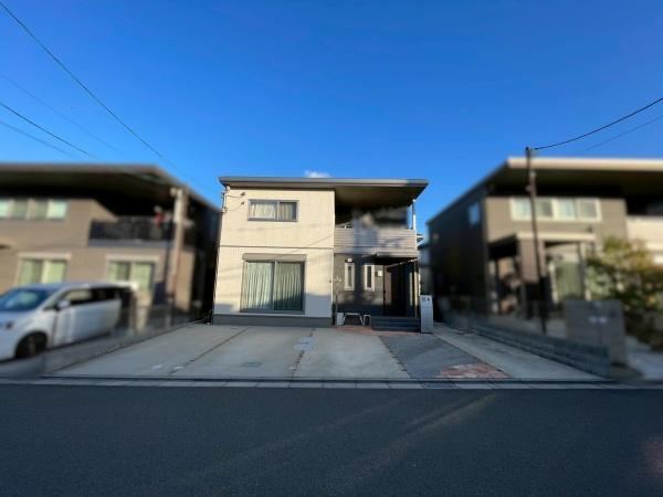 Modern 3LDK House in Wakayama City - Photo 1