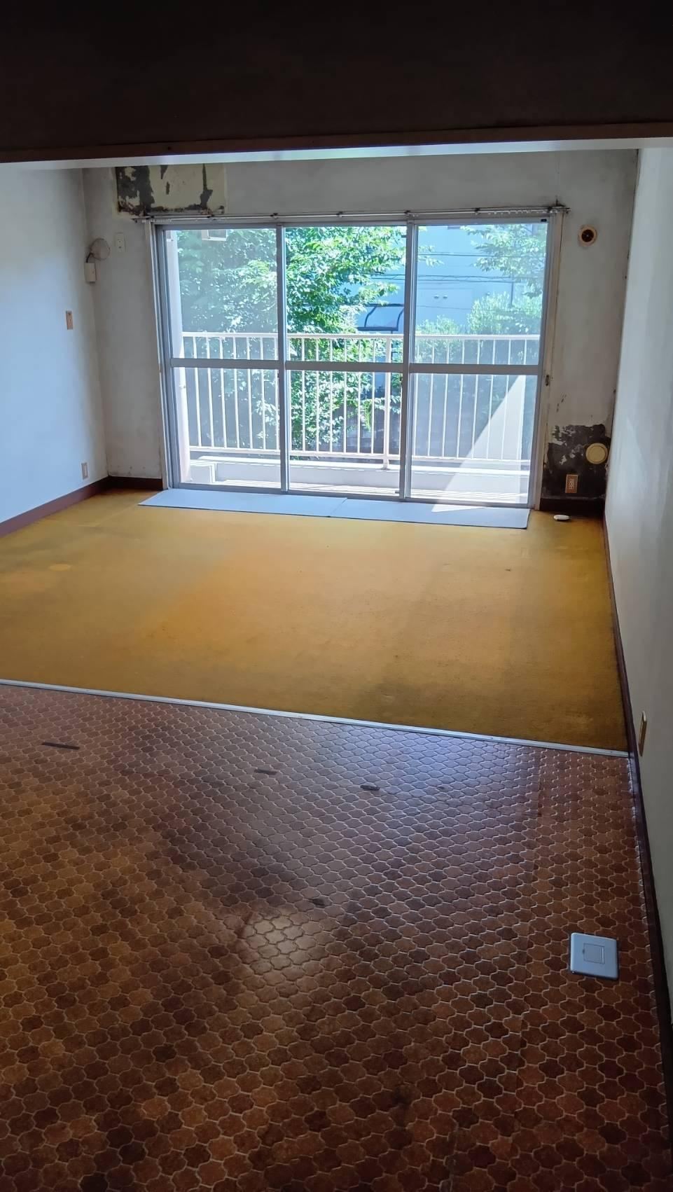 Spacious 3LDK Apartment with Rooftop Balcony in Niiza - Photo 1