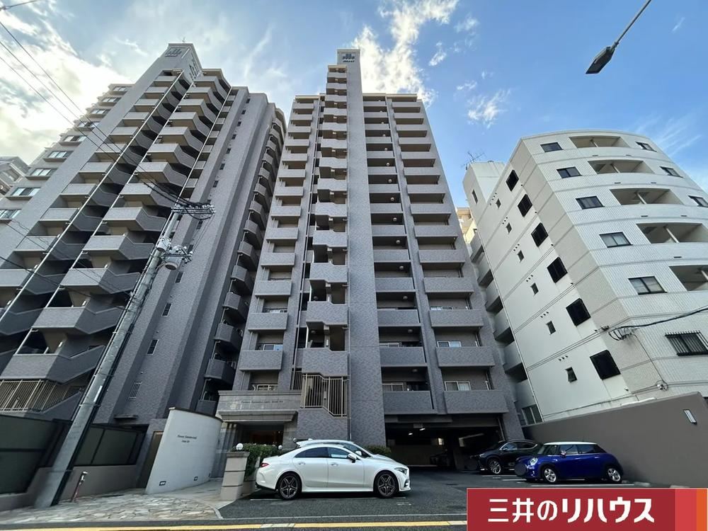 3LDK+S apartment in Naka Ward, Hiroshima - Photo 1