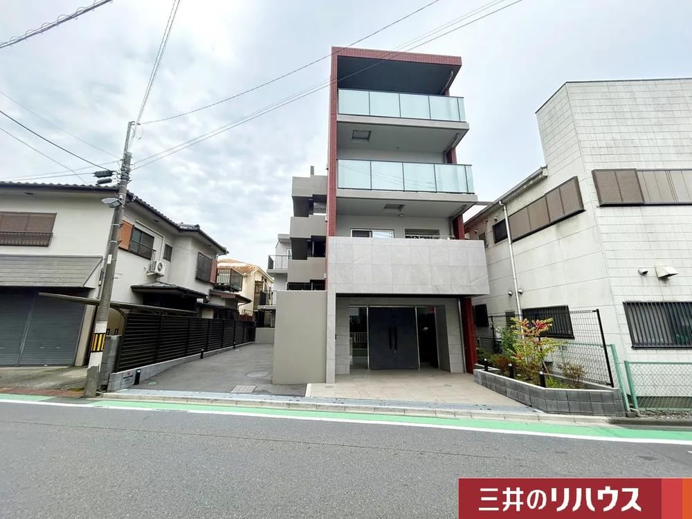 Top Floor 1LDK+S Apartment in Fukusa - Photo 1