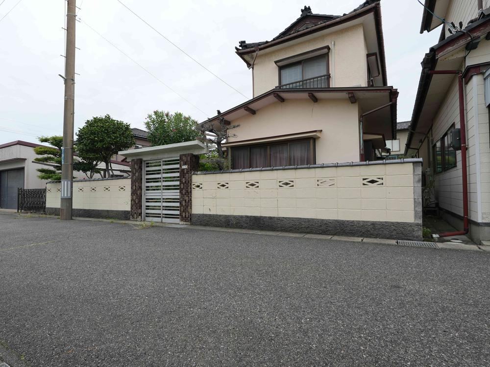 Vibrant Living with Parks in Hikageoka 5, Sakata - Photo 1