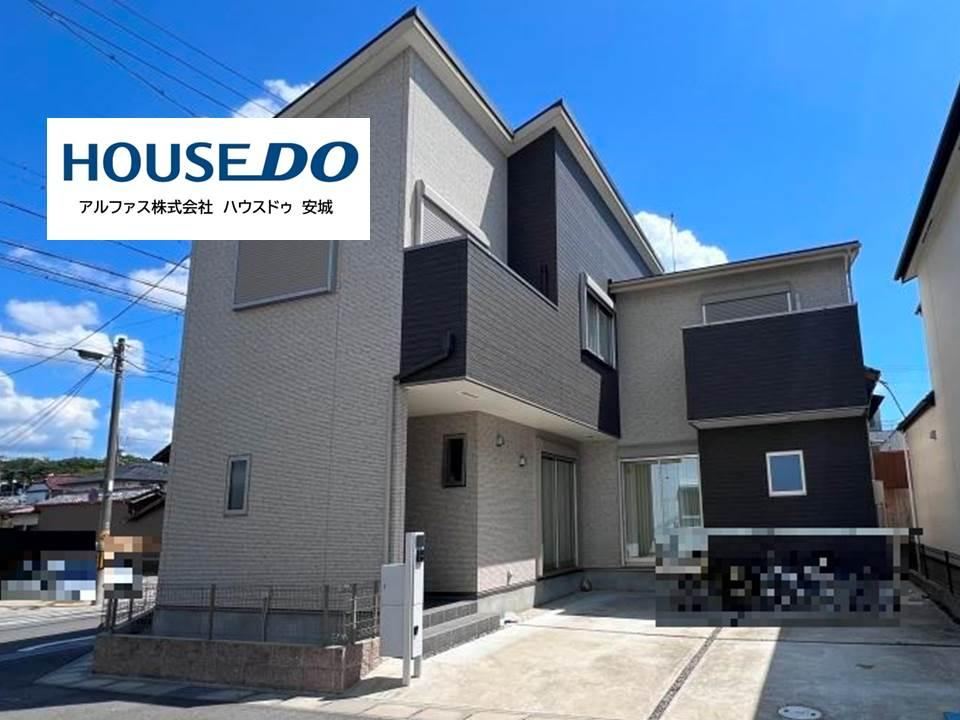 Spacious 4LDK Corner House in Okazaki - Photo 1
