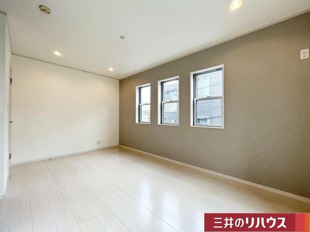 Conveniently Located Home Near Wako City Station - Photo 1
