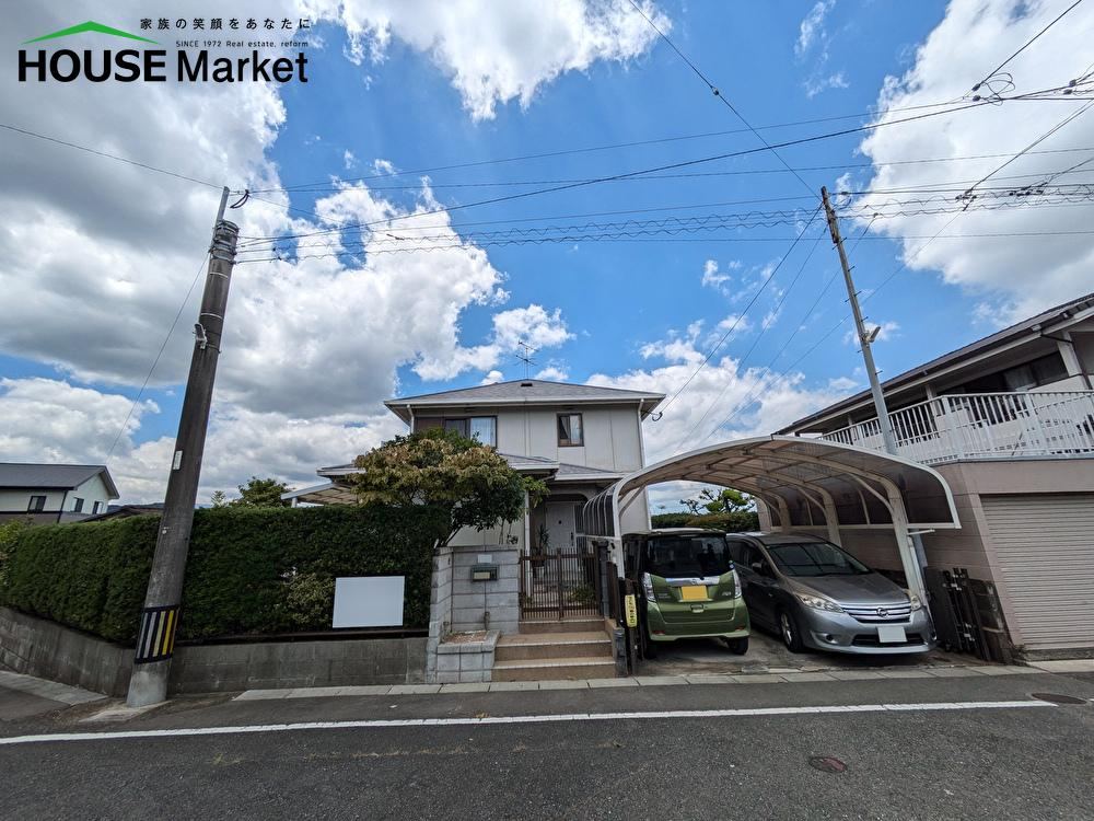Spacious 6SLDK Home with Garden in Onojo - Photo 1