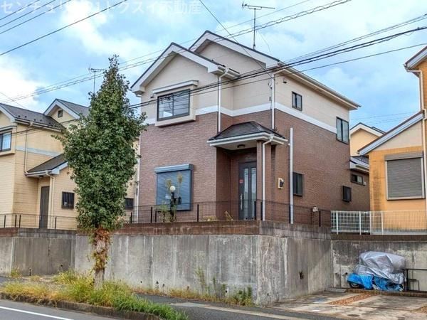 Comfortable 4LDK Home in Mone no Sato 2 - Photo 1