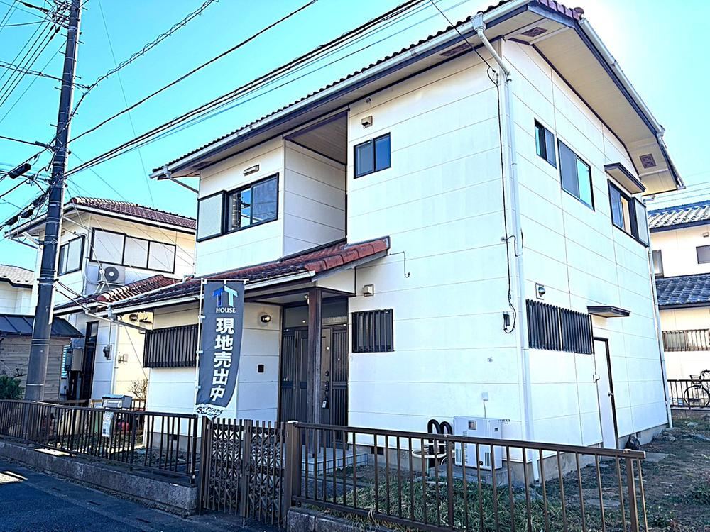 Spacious 4LDK Home with Planned Renovation - Photo 1