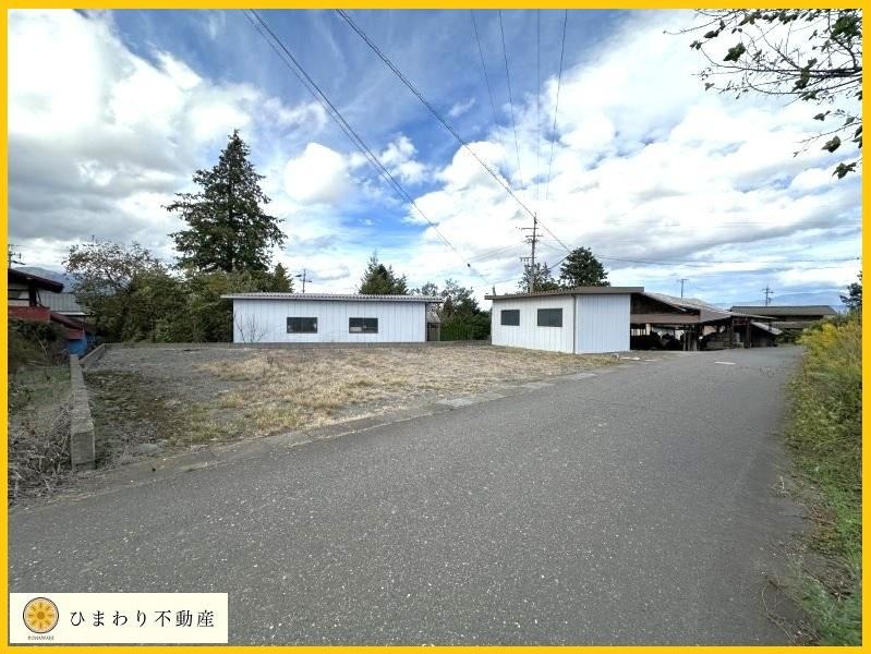298 m² land in Matsumoto, Nagano - Photo 1