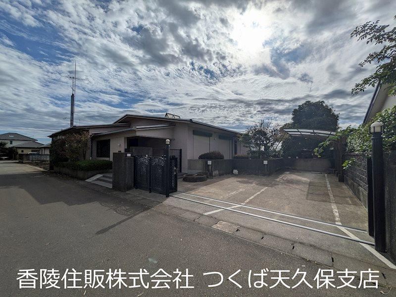 Spacious 4LDK Bungalow on 147 Tsubo Lot in Hitachinaka - Photo 1