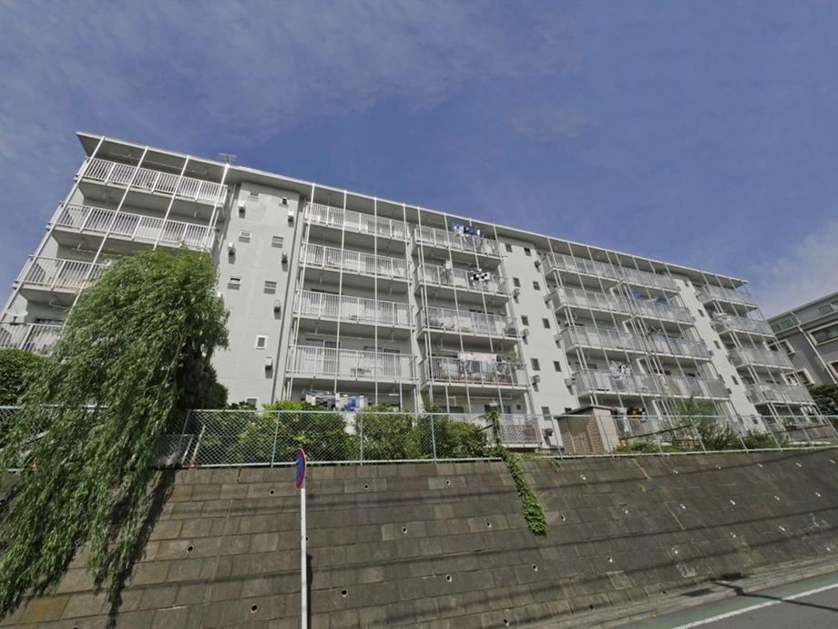 Sunny 3DK Apartment in Mita - Photo 1