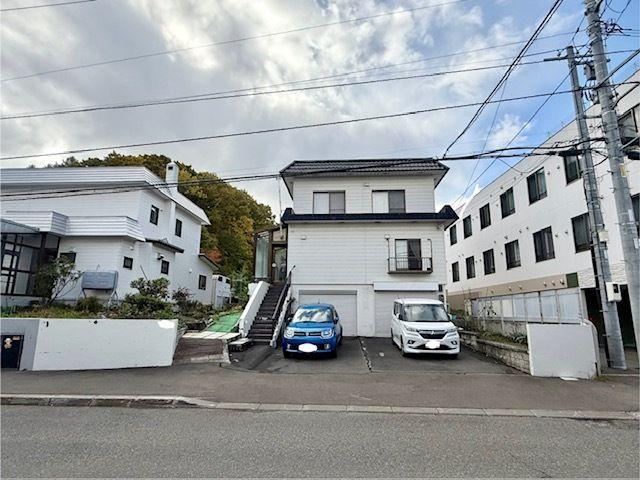 572 m² land in Teine Ward, Sapporo, Hokkaido - Photo 1