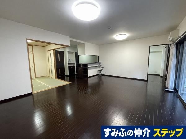 3LDK+S apartment in Naka Ward, Hiroshima - Photo 1