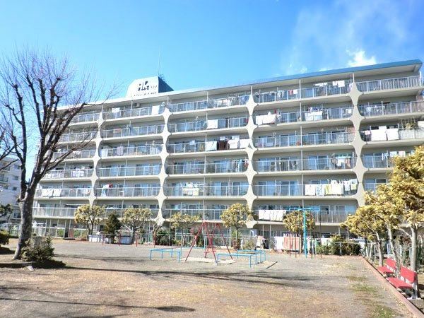 Renovated 3LDK Apartment in Yokohama - Photo 1